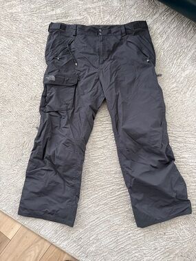 The North Face Men's Dark Gray Cargo Snow Pants